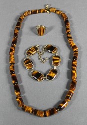 550.90: Jewelry, sets