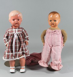700.10: Dolls