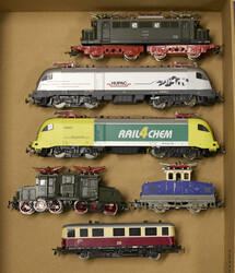 700.40: Model Railroads