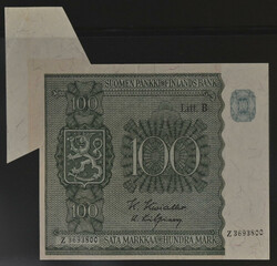 1945 100 markka Litt. B fine banknote with cutting error!
