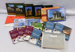 Ireland coin sets, beautiful selection of 30 sets from euro period!