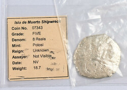 Equador, two old (1600s) silver coins 1 Reale (1,3g) and 8 Reale (18 ...