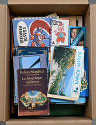 7 KG box if Finnish and foreign stamps (eg. stockbook of Switzerland, ...