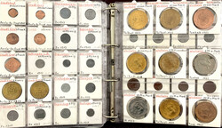 Sammlung im Album. 457 Notmünzen und wenige Notgeldscheine. U.a. ...
