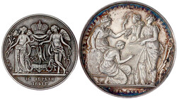 8 Stück: 6 Kühlerplaketten (meist ADAC) der 1920er und 1930er Jahre ...
