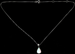 550.30: Bijoux, chaînes / Colliers / Pendentifs