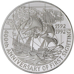 25 Pounds (5 Unzen Silber) 1992. H.M.S. Desire vor Inselkarte. 155.6 ...