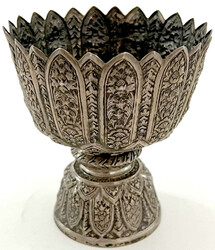 100.80.30: Multiple Lots - Coins - World Coins