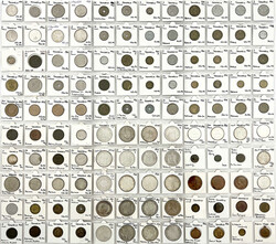 239 Münzen, Medaillen, Jetons des 17. bis 20. Jh. Alle in Rähmchen. ...