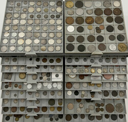 100.80.30: Multiple Lots - Coins - World Coins