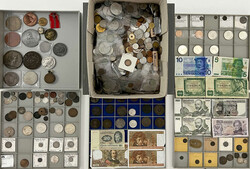 Großer Bestand in 2 Umzugskartons Münzen, Medaillen u. Token in 4 ...