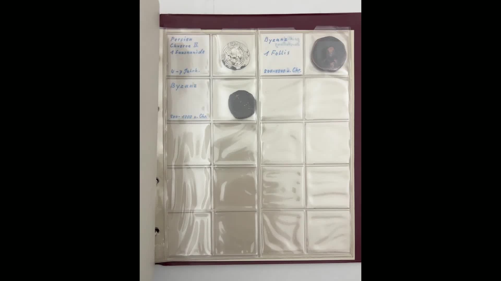 Album mit 41 Münzen. Griechen, Römer, Provinzialen, Byzantiner, ...