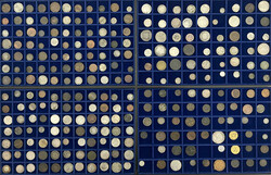 7 Schuber mit ca. 437 Münzen und Medaillen, Mittelalter bis 19. Jh. ...