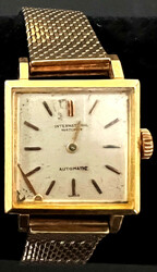 800.30: Watches, Wristwatches