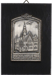 Versilberte Zinkplakette 1935 auf Holztafel. Deutschlandflug ...