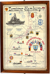 Restposten aus Museumsbestand: Buddelschiffe, eine Gasmaske 2. WK, ...
