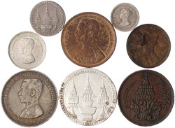 Typensammlung mit 8 versch. Münzen: Salung und Baht Silber mit ...