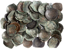 69 Tracheis (Schüsselmünzen) meist des lateinischen Kaiserreiches ...