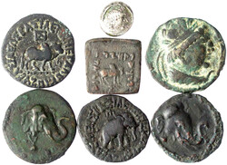 7 Münzen: Bronzemünzen Indoskythen, Baktrien, Hemidrachme ...