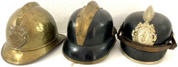 3 alte Feuerwehrhelme: Hessen-Nassau (um 1920), Bayern (aus Messing), ...