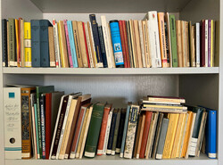 Umfangreicher Posten Fachliteratur (ehemalige Vereinsbibliothek) in 2 ...