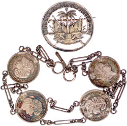 Chatelaine aus Silber mit 4 X 10 Centimes aus 1882 bis 1894, dazu ...