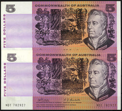 Commonwealth Bank of Australia, 2x 5 Dollars o.D. (1966). ...