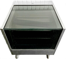 Elektrisch betriebene Edelstahl-/Glas-Vitrine zur wechselnden ...