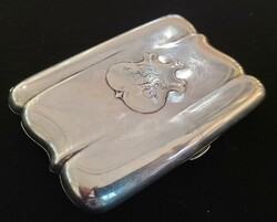 Miscellaneous. Jade and Gold Jewelry. 1905 British silver cigarette ...