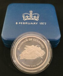 Miscellaneous. Others. 1977 British Guernsey Queen's 25th anniversary ...