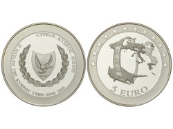 5 Euro. 2008. 29,27 grs. AR. Entrada a la zona Euro. KM-88. Tirada: ...