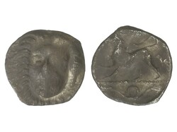 Óbolo. 380-350 a.C. PHISTELIA. CAMPANIA. Anv.: Cabeza de ninfa ...