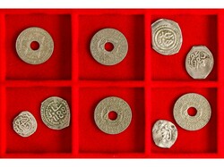 Lote 9 monedas 25 Centimes (4), 1/2 Dirham (2), 1 Dirham (3). 1187 a ...