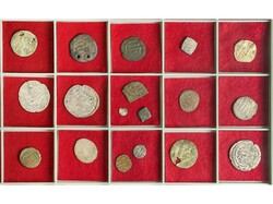 Lote 18 monedas. (9) En AR de dinastías islámicas orientales, (2) ...