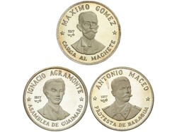 Lote 3 monedas 20 Pesos. 1977. 25,87,26,07 y 26,04 grs. AR. Agramonte ...