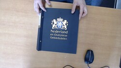 7190: Collections and Lots Netherland Colonies