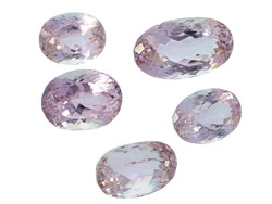 550.50: Schmuck, Edelsteine
