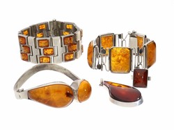 550.95: Jewelry, various