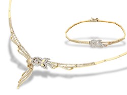 550.90: Schmuck, Sets
