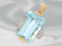 550.30: Schmuck, Ketten / Colliers / Anhänger
