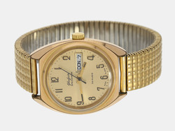 800.30: Clocks, wrist watches