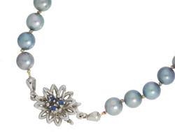 550.30: Schmuck, Ketten / Colliers / Anhänger