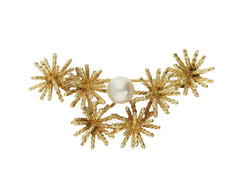 550.40: Jewelry, brooches and pins