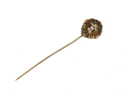 550.40: Jewelry, brooches and pins