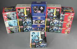 Lot of Thirteen 1992 Pro Set Guinness Book Of World Records Boxes & ...