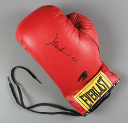 Muhammad Ali Signed Everlast Left Boxing Glove, comes with COA. This ...