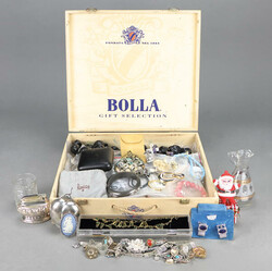 Assortment Of Mainly Costume Jewelery With Some Kniick Knacks, & ...