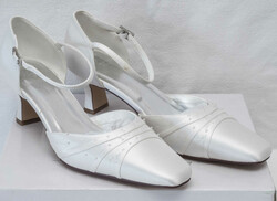 Hamburger Brautmoden, Hochzeitsschuhe, Größe 40. Im Schuhkarton.  ...