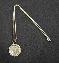 550.30: Schmuck, Ketten / Colliers / Anhänger
