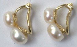 Clip-on earrings, 333 yellow gold, set with 2 pearls each